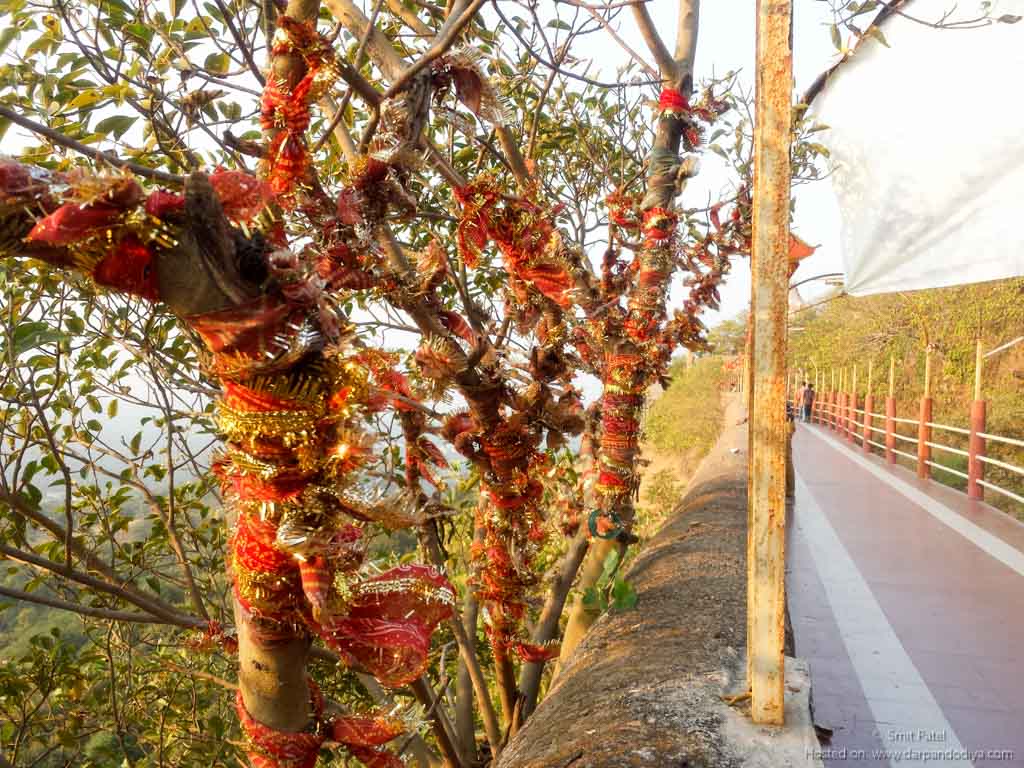 Parnera Dungar Valsad, Gujarat, History Of Parnera Fort, Chand Pir Bawa Temple, Height and Distance of Parnera From Valsad