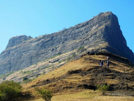 Trekking Ratangadh Near Mangi Tungi, Jain Mandir : Mangi Tungi Area In Photos