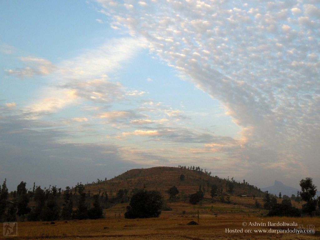 Trekking Ratangadh Near Mangi Tungi, Jain Mandir : Mangi Tungi Area In Photos