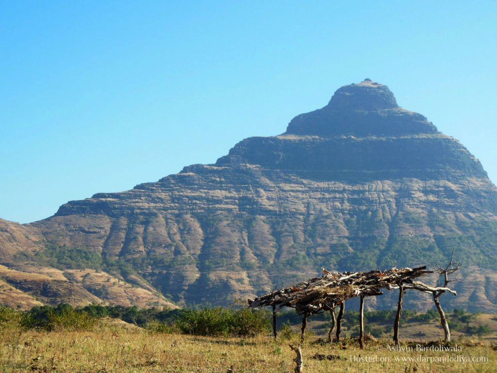 Trekking Ratangadh Near Mangi Tungi, Jain Mandir : Mangi Tungi Area In Photos