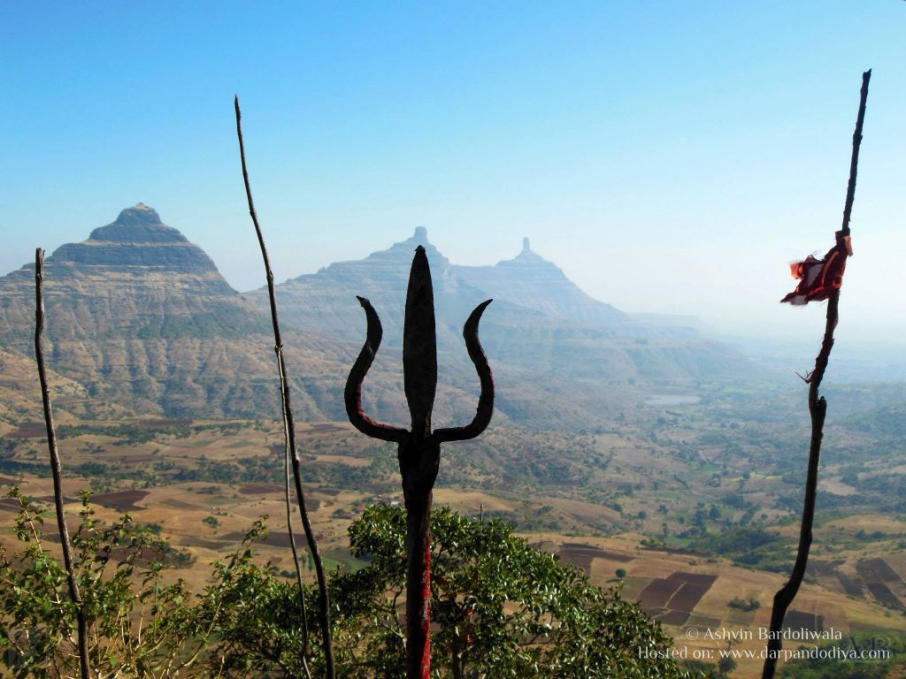 Trekking Ratangadh Near Mangi Tungi, Jain Mandir : Mangi Tungi Area In Photos