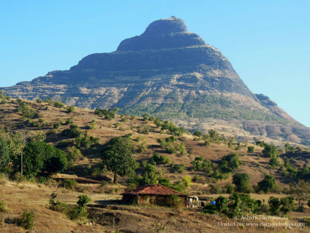 Trekking Ratangadh Near Mangi Tungi, Jain Mandir : Mangi Tungi Area In Photos