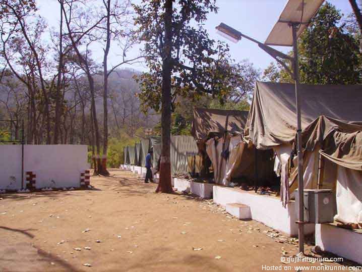 Kanjeta-Eco-Campsite-Near-Ratanmahal-Sloth-Bear-Sanctuary-by-Gujarat-Tourism-Normal