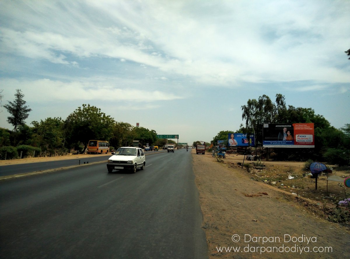 Sarkhej Gandhinagar Highway @ Tri Mandir Adalaj Gujarat