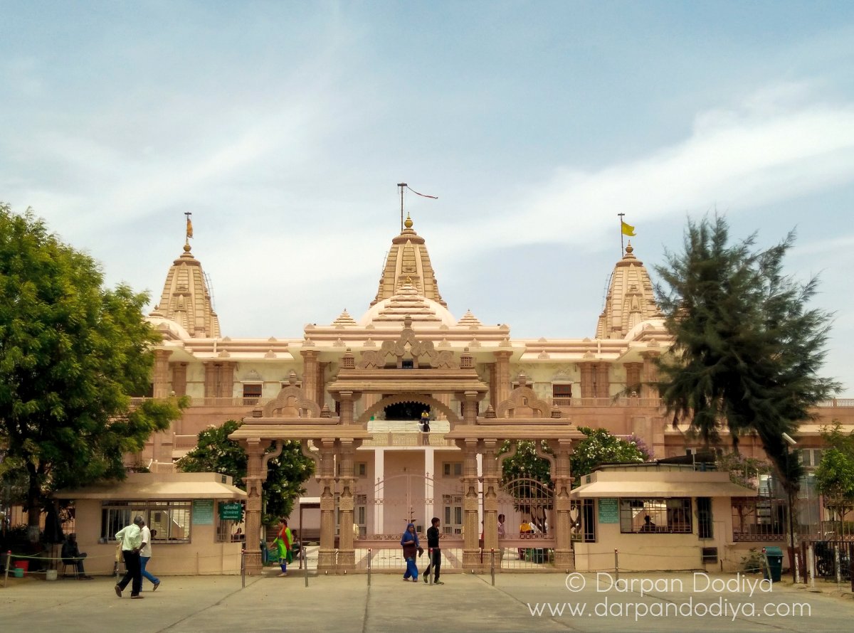 Front view of the temple @ Tri Mandir Adalaj Gujarat